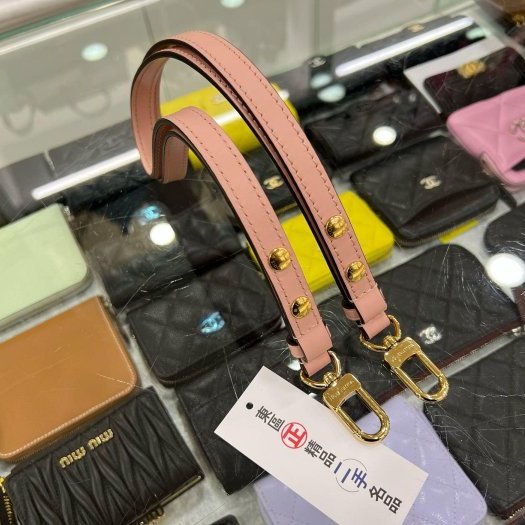 東區正精品㊣LV 粉色金扣肩背帶斜背帶可調整長度 RA1849-1