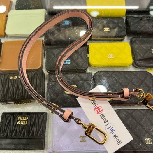 東區正精品㊣LV 粉色金扣肩背帶斜背帶可調整長度 RA1849-5