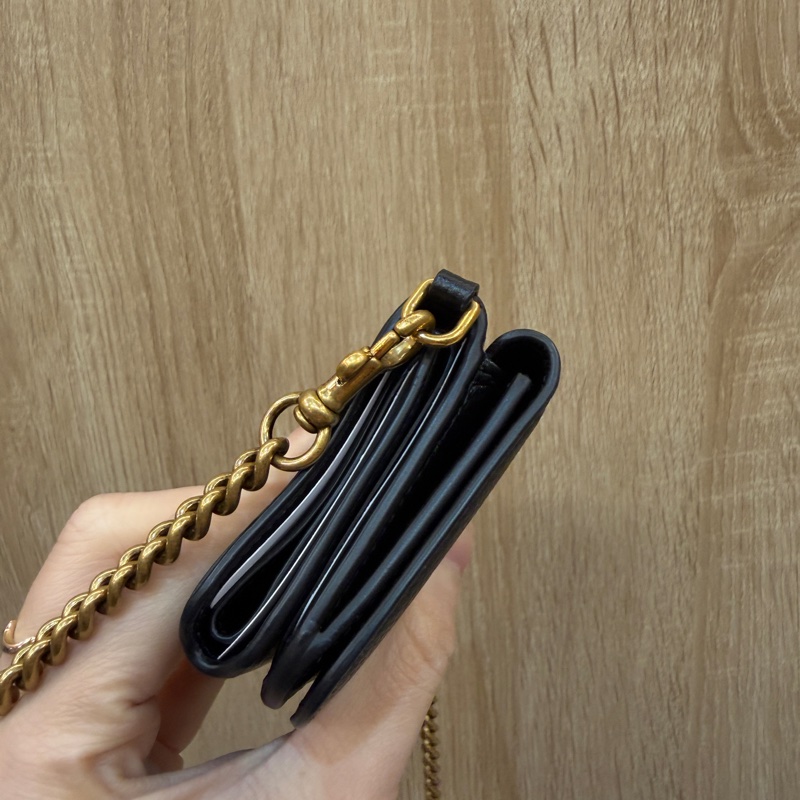 Balenciaga 黑牛皮霧金釦可以斜背三折短夾-3