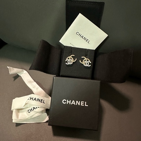 CHANEL雙C耳環