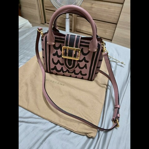 Burberry 手提肩背塗鴉兩用包