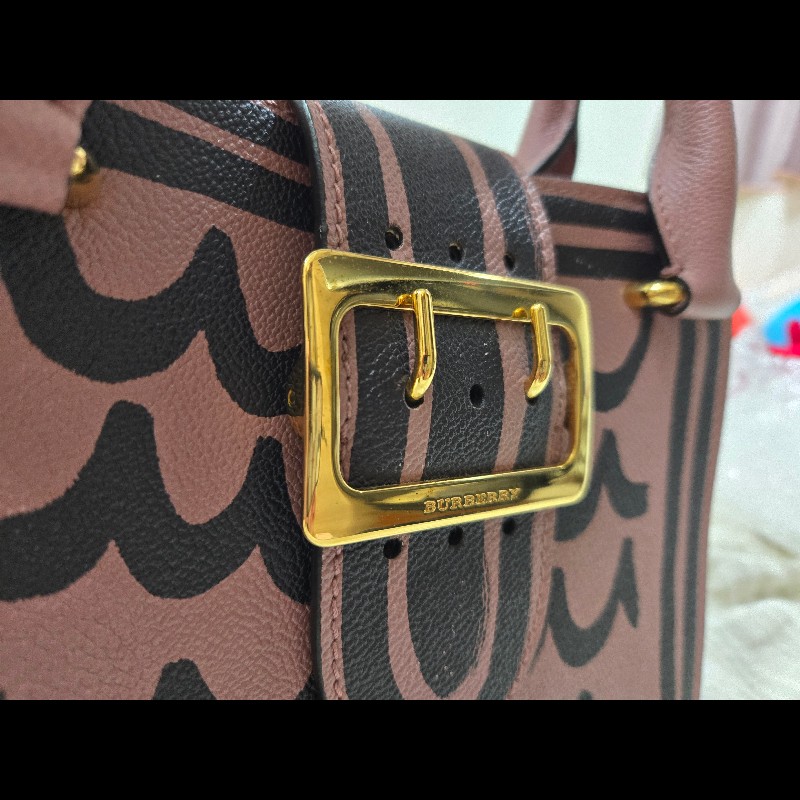 Burberry 手提肩背塗鴉兩用包-16