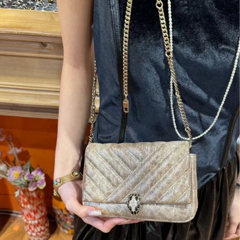 BVLGARI 限量蛇頭晚宴包18*12*5 98新配件塵袋購證盒子