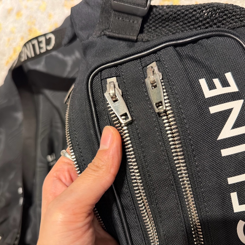 Celine 黑色腰包-11