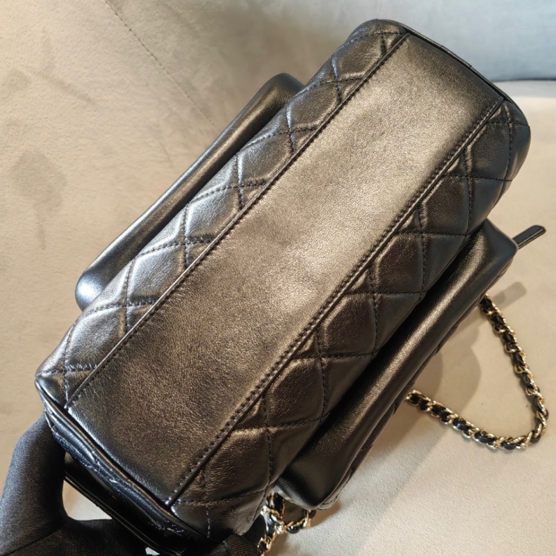 99新未使用品 Chanel 24K 黑金相機包 大號-8