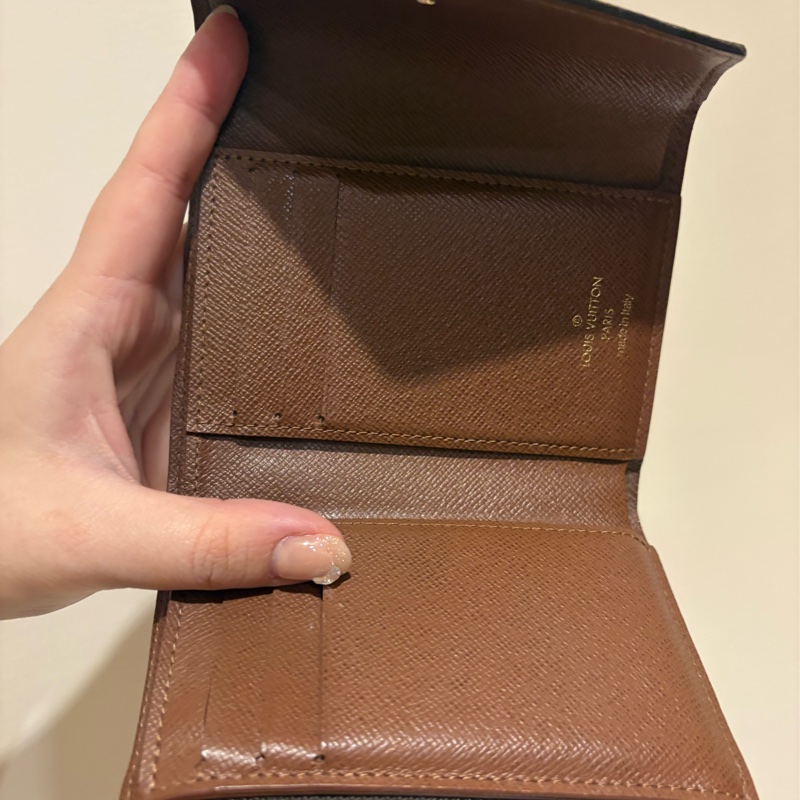 LV老花三折短夾-5