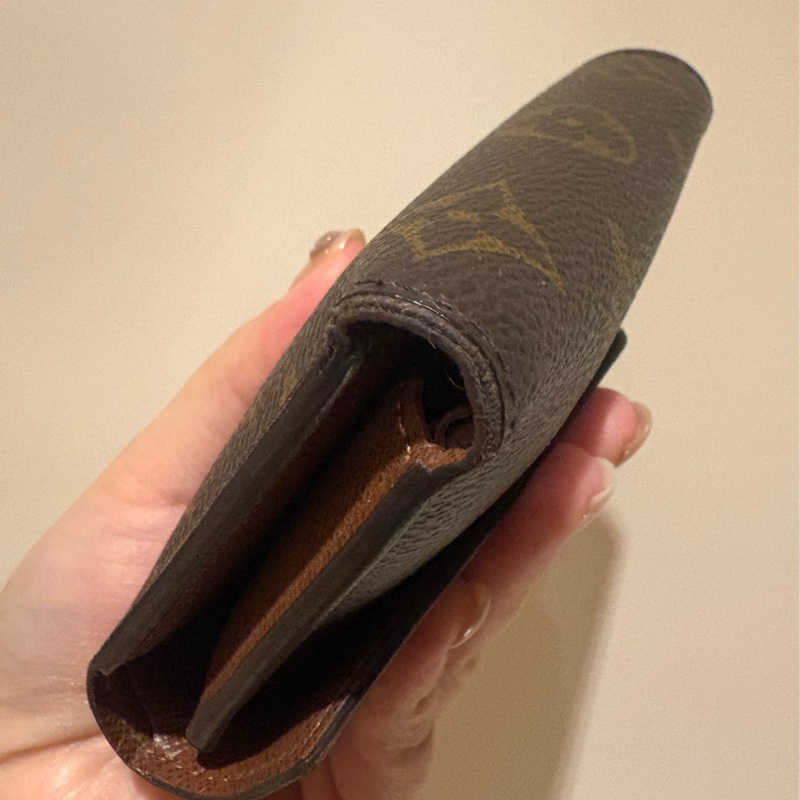 LV老花三折短夾-12