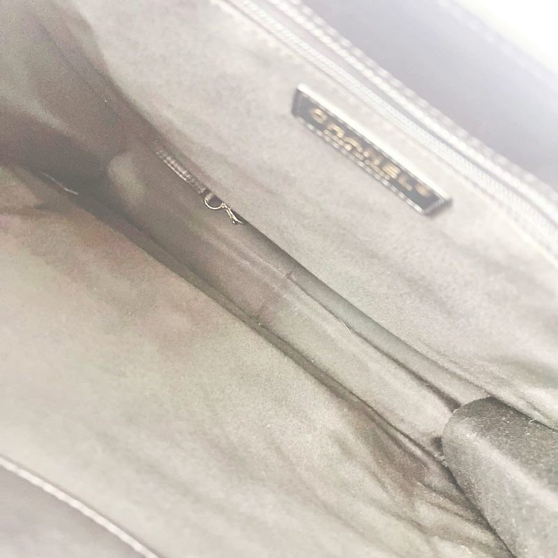 Chanel 油蠟皮20P徽章系列限量款2way大號托特包琴譜包 36×33×11 98新塵袋保卡-2