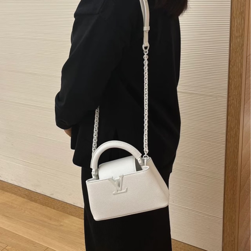 ✨LV 新款 capucines bb 純白 劉亦菲同款 99新-1