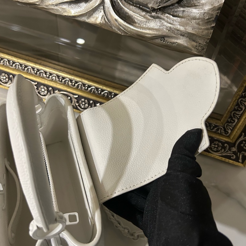 ✨LV 新款 capucines bb 純白 劉亦菲同款 99新-4