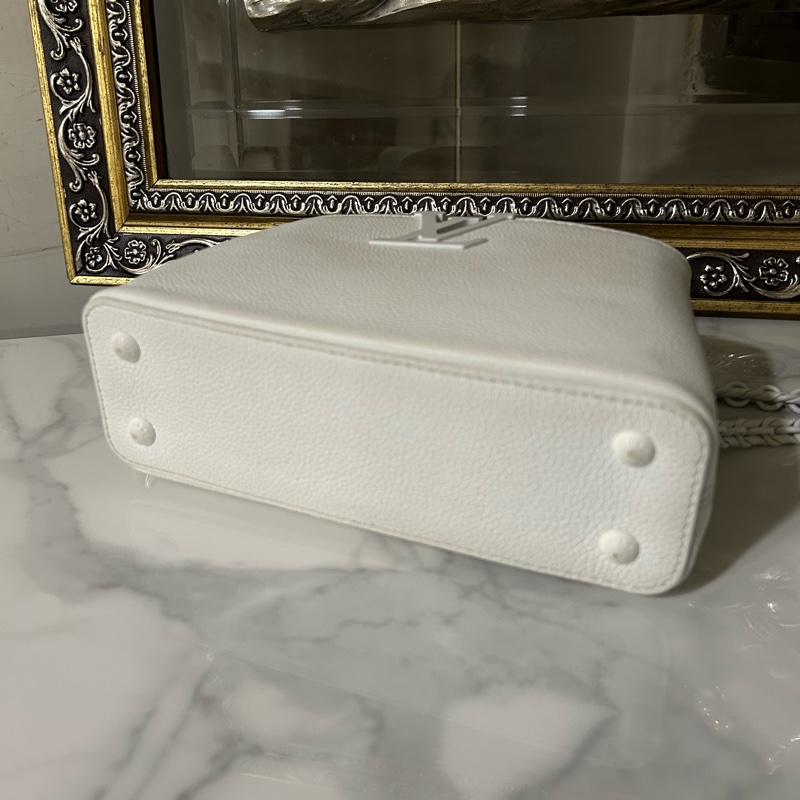 ✨LV 新款 capucines bb 純白 劉亦菲同款 99新-9