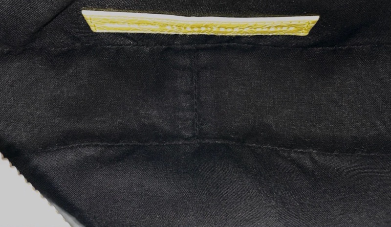 「JL精品代購」極新 Balenciaga螢光黃色Le Cagole月牙豌豆款機車包-11