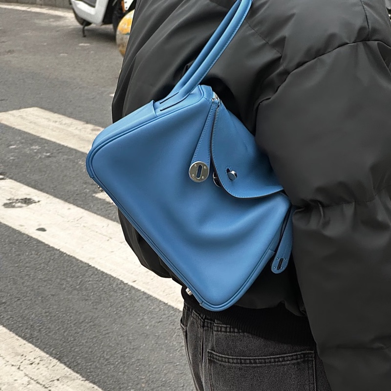 ✨Hermes 愛馬仕 Lindy 26 牛仔藍 99新-1