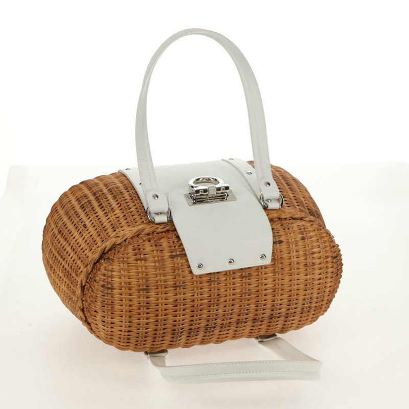 【日本直送】Salvatore Ferragamo Gancini 手提包 藤編 米色 銀色 正品 159168V-5