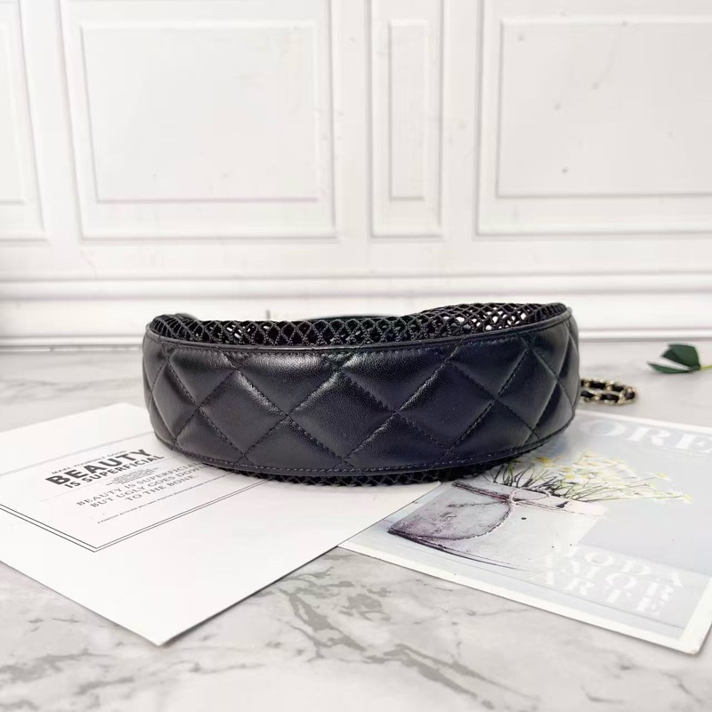 Chanel 25s黑金漁網編織新月包肩背斜背包22×15×6cm 98新配件塵袋-3