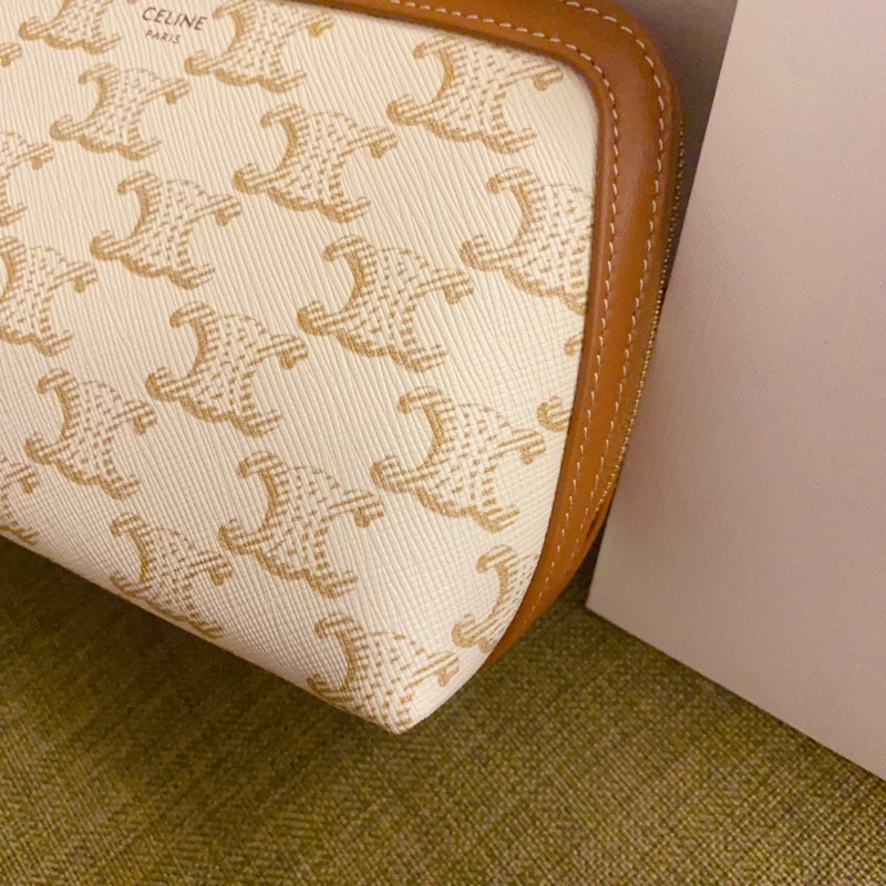 Celine 貝殼包白色-6