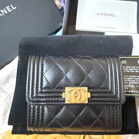 CHANEL BOY短夾