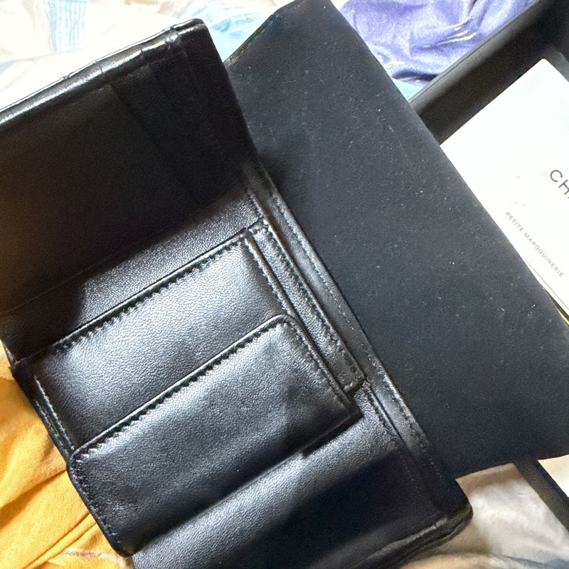 CHANEL BOY 羊皮短夾-6