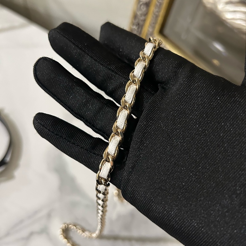 ✨Chanel 白色圓餅穿鏈 限量款 99新🤍-3