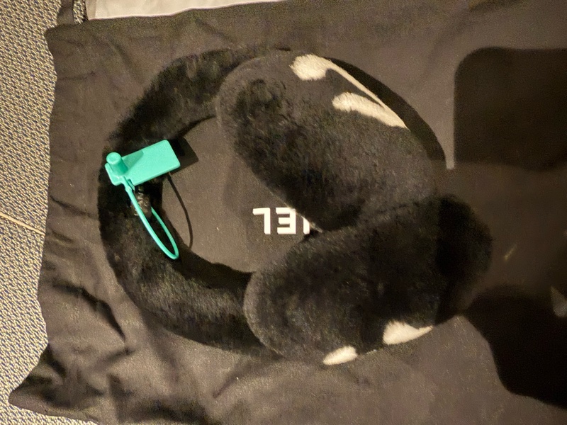 Chanel黑白耳罩🐼🐼🐼-0