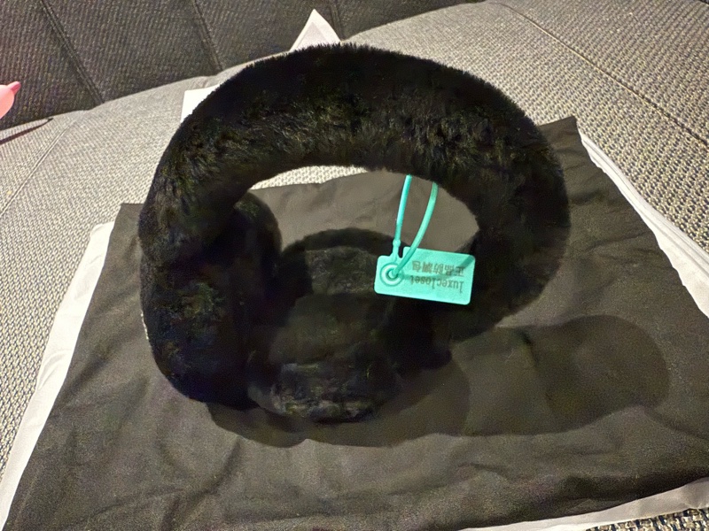 Chanel黑白耳罩🐼🐼🐼-3