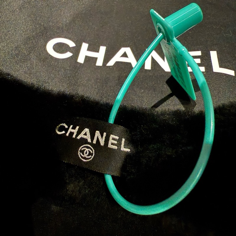 Chanel黑白耳罩🐼🐼🐼-8