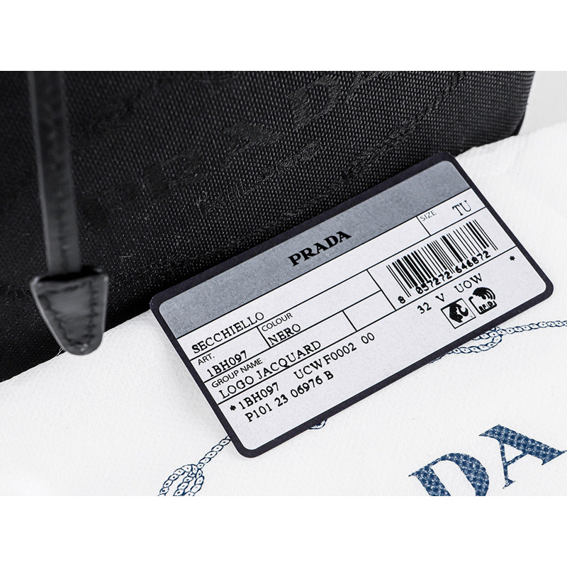 PRADA 水桶包 24SS (1BH097 UCW NERO)-18