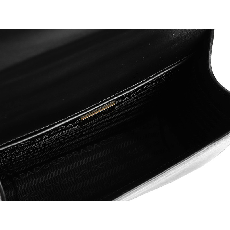PRADA 24FW Saffiano 皮革肩背包-14