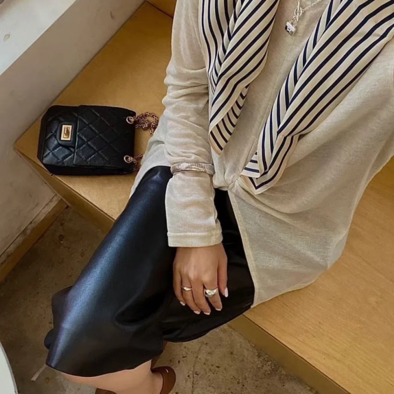 Chanel 2.55黑金竪版-4