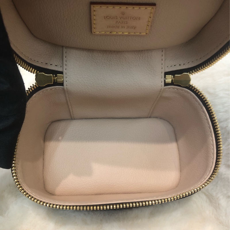 LV Nano 化妝盒子 XC150-13