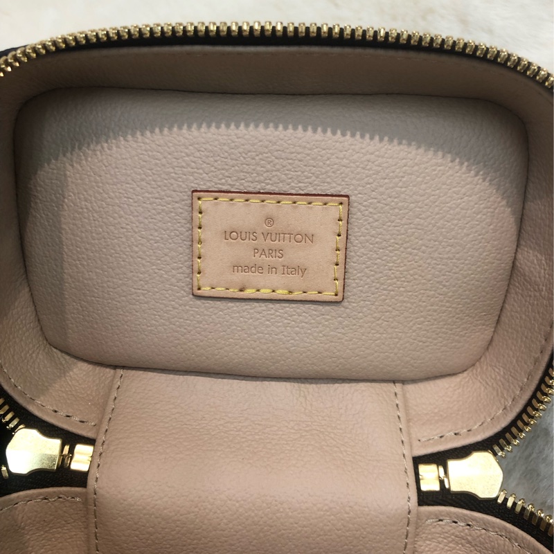 LV Nano 化妝盒子 XC150-14