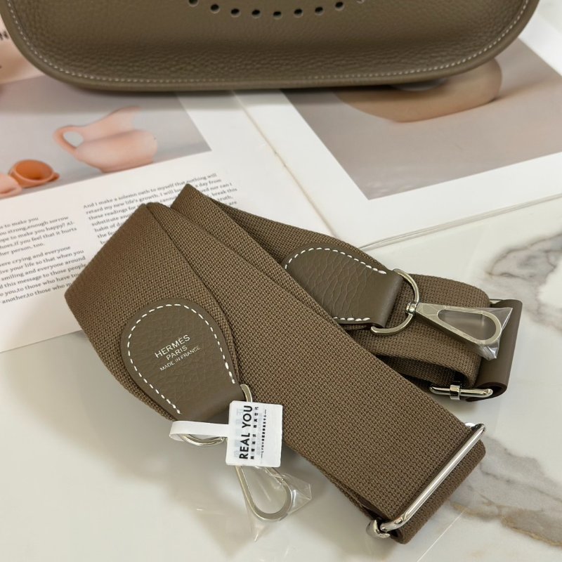 HERMES Evelyne 29 - 灰銀 W-2