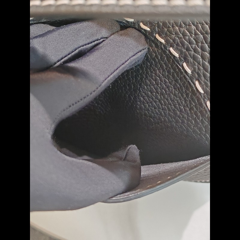 Delvaux daily pin-10