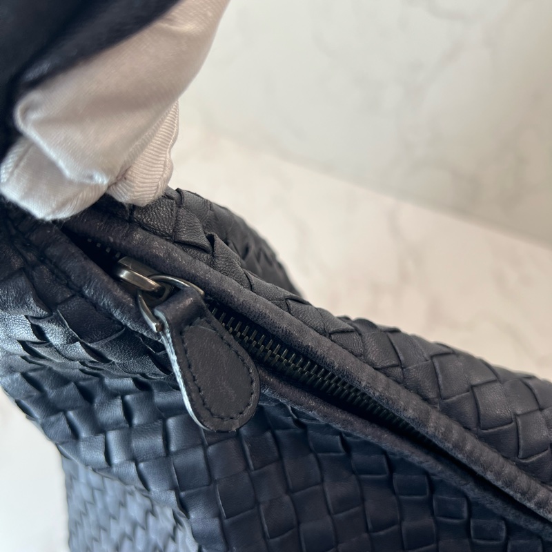 💗香緹國際精品💗 652 BV和尚包 黑色-8