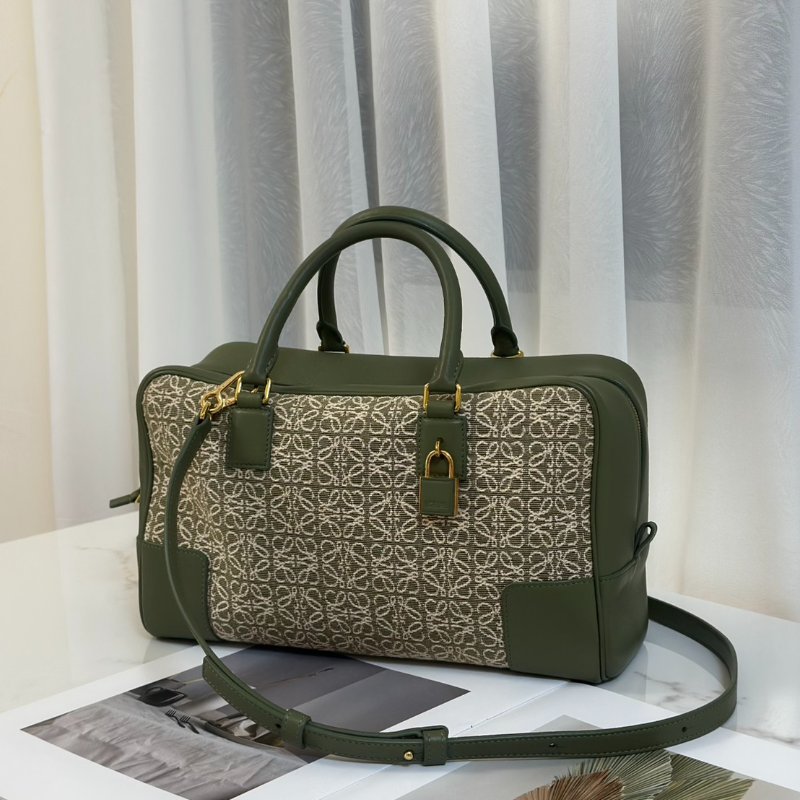 LOEWE Amazona手提包 28 - 酪梨綠-2