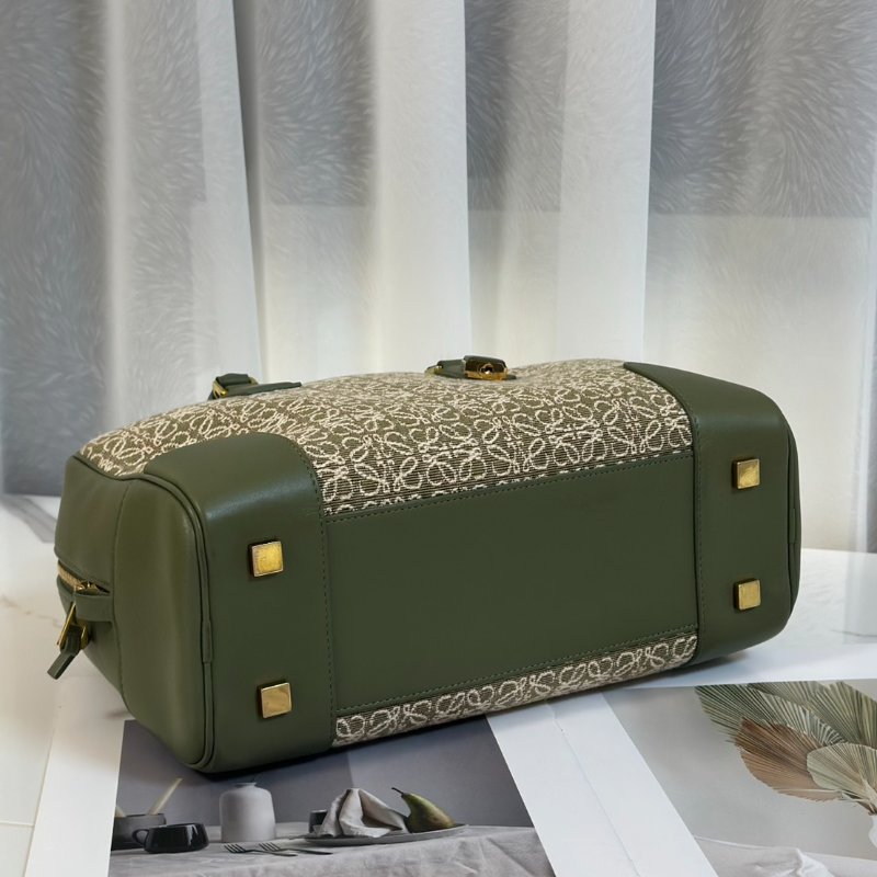 LOEWE Amazona手提包 28 - 酪梨綠-4