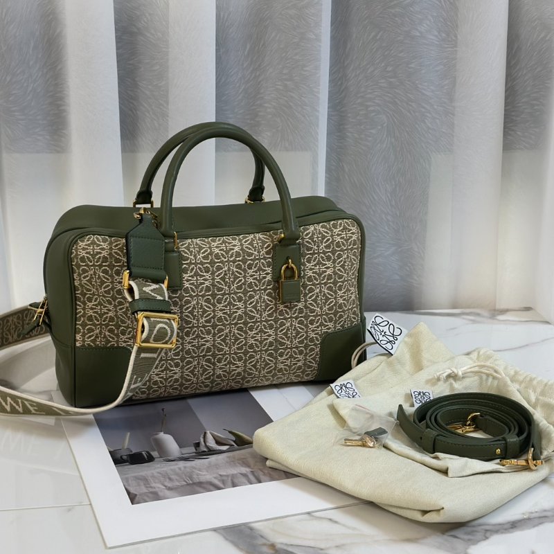 LOEWE Amazona手提包 28 - 酪梨綠-7
