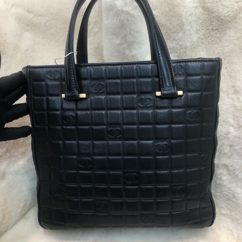Chanel 黑色冰格方形手挽袋 XB940-1