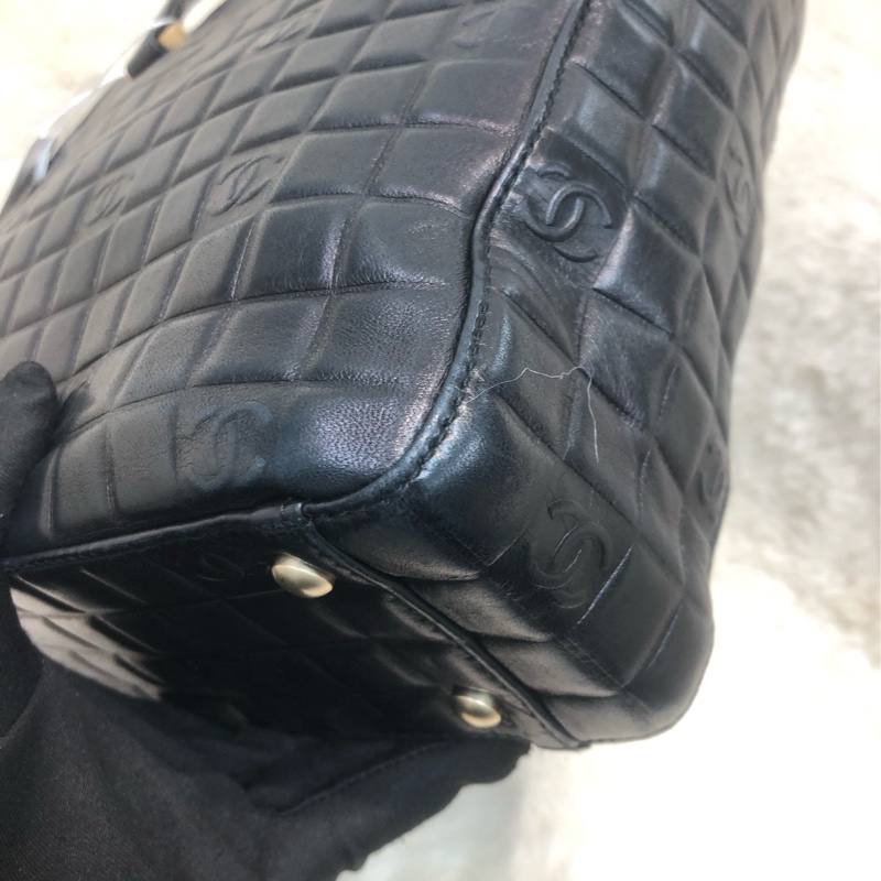 Chanel 黑色冰格方形手挽袋 XB940-10