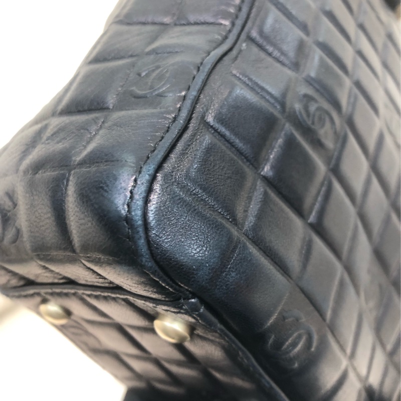 Chanel 黑色冰格方形手挽袋 XB940-11