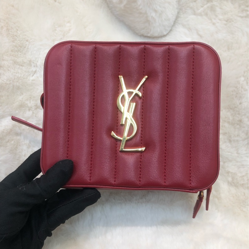 YSL 紅色直紋方形腰包 XC165-1