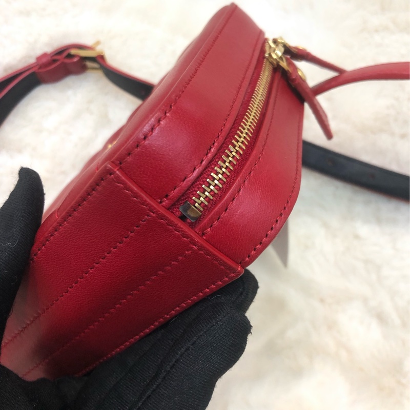 YSL 紅色直紋方形腰包 XC165-12