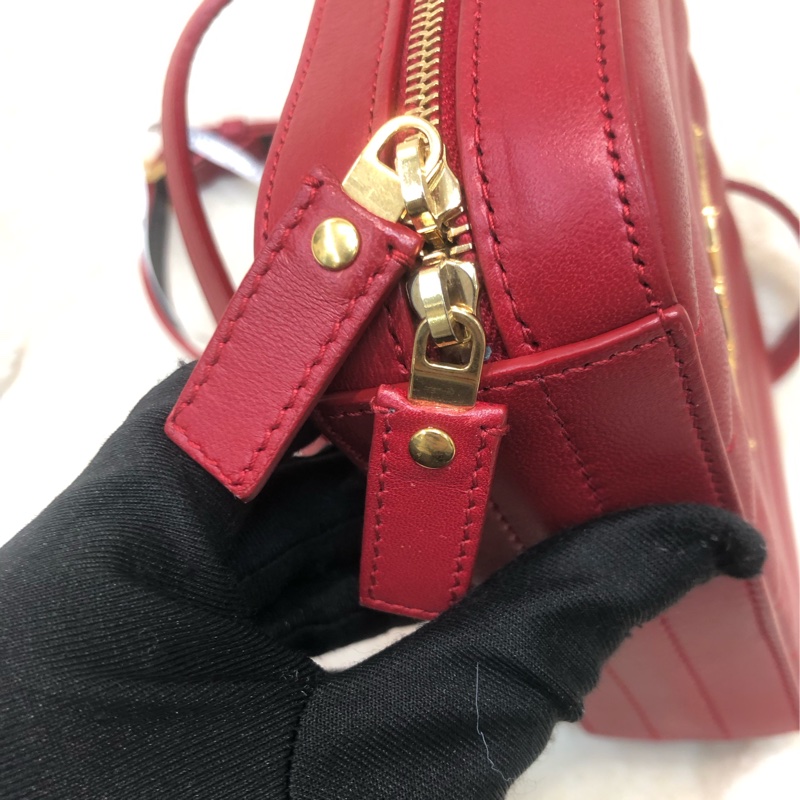 YSL 紅色直紋方形腰包 XC165-14