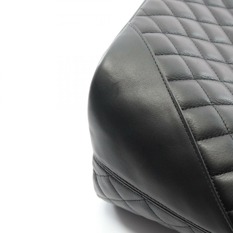 香奈兒 Cambon 系列大托特單肩手提包，黑色漆皮，SHW 五金配件，二手 CC-9