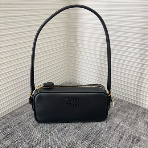 促銷品 Miu Miu 皮革手提袋