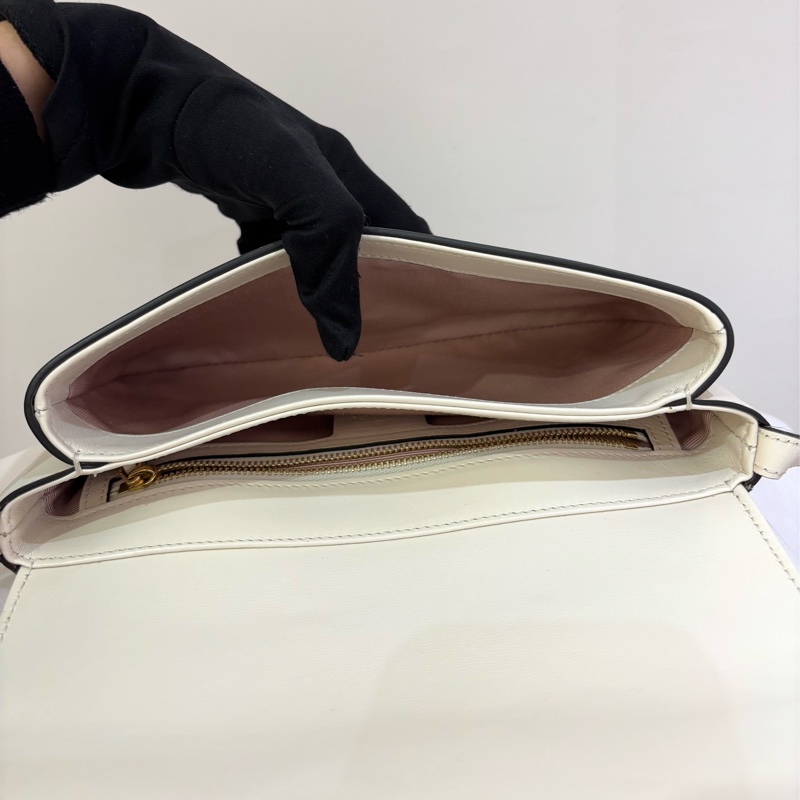 GUCCI白牛皮Marmont掀蓋式斜背包-7