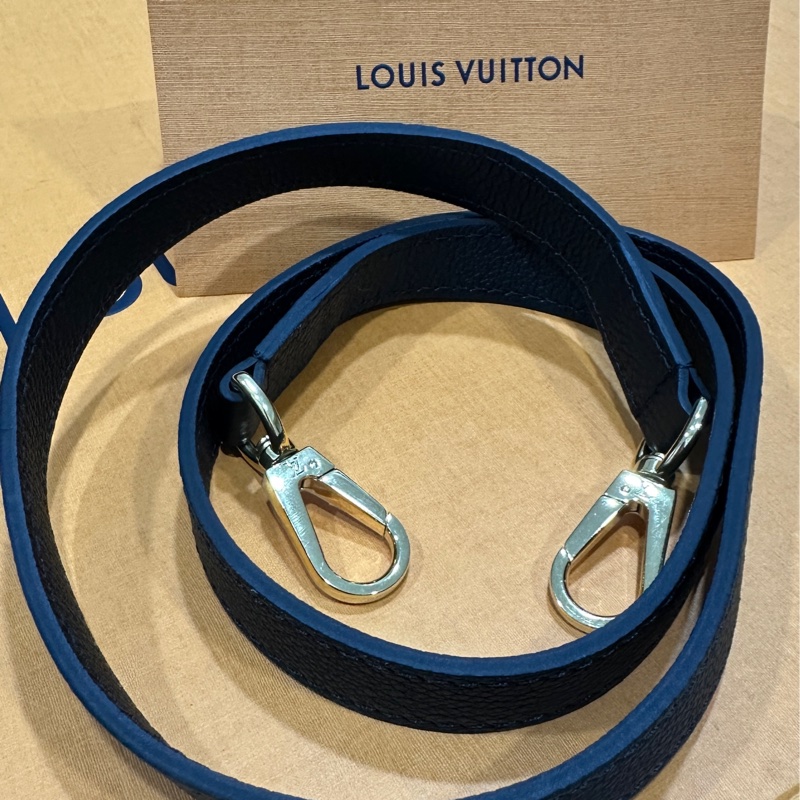 LV Riverside 棋盤格拼黑色牛皮金扣手提肩背包 N40050-13