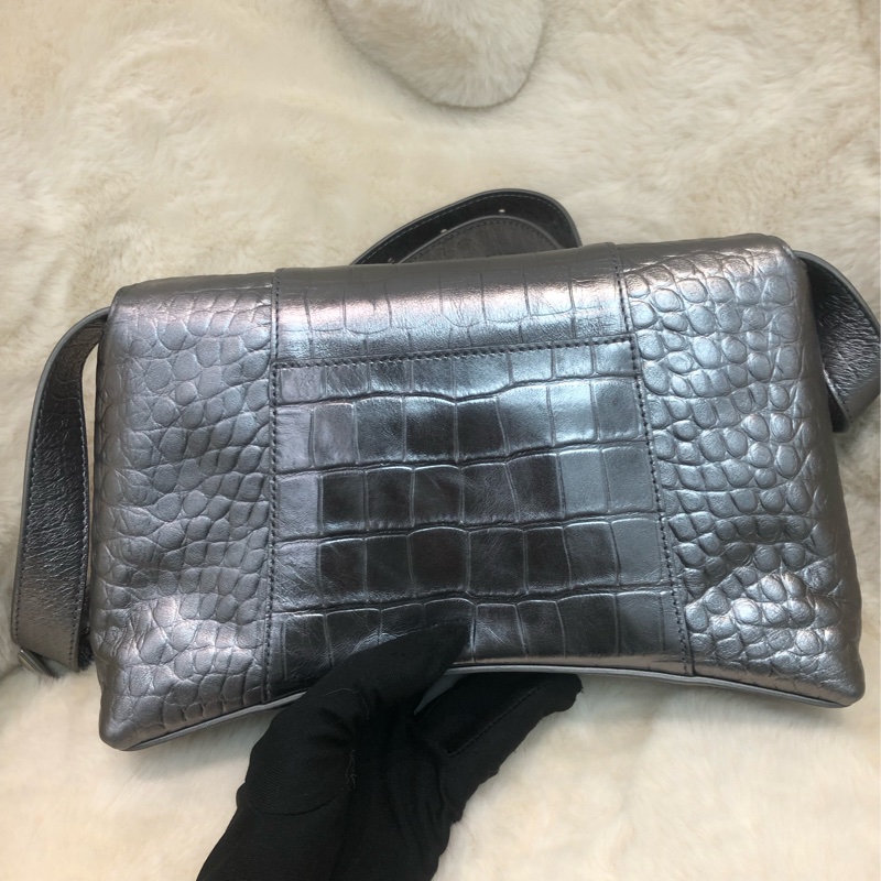 Balenciaga 銀色Town 鱷魚壓紋皮手袋 XC001-2