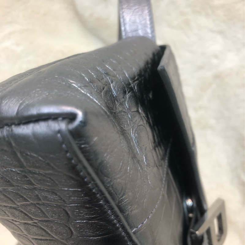 Balenciaga 銀色Town 鱷魚壓紋皮手袋 XC001-11