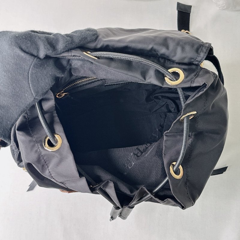 BURBERRY The Rucksack中款尼龍後背包-4